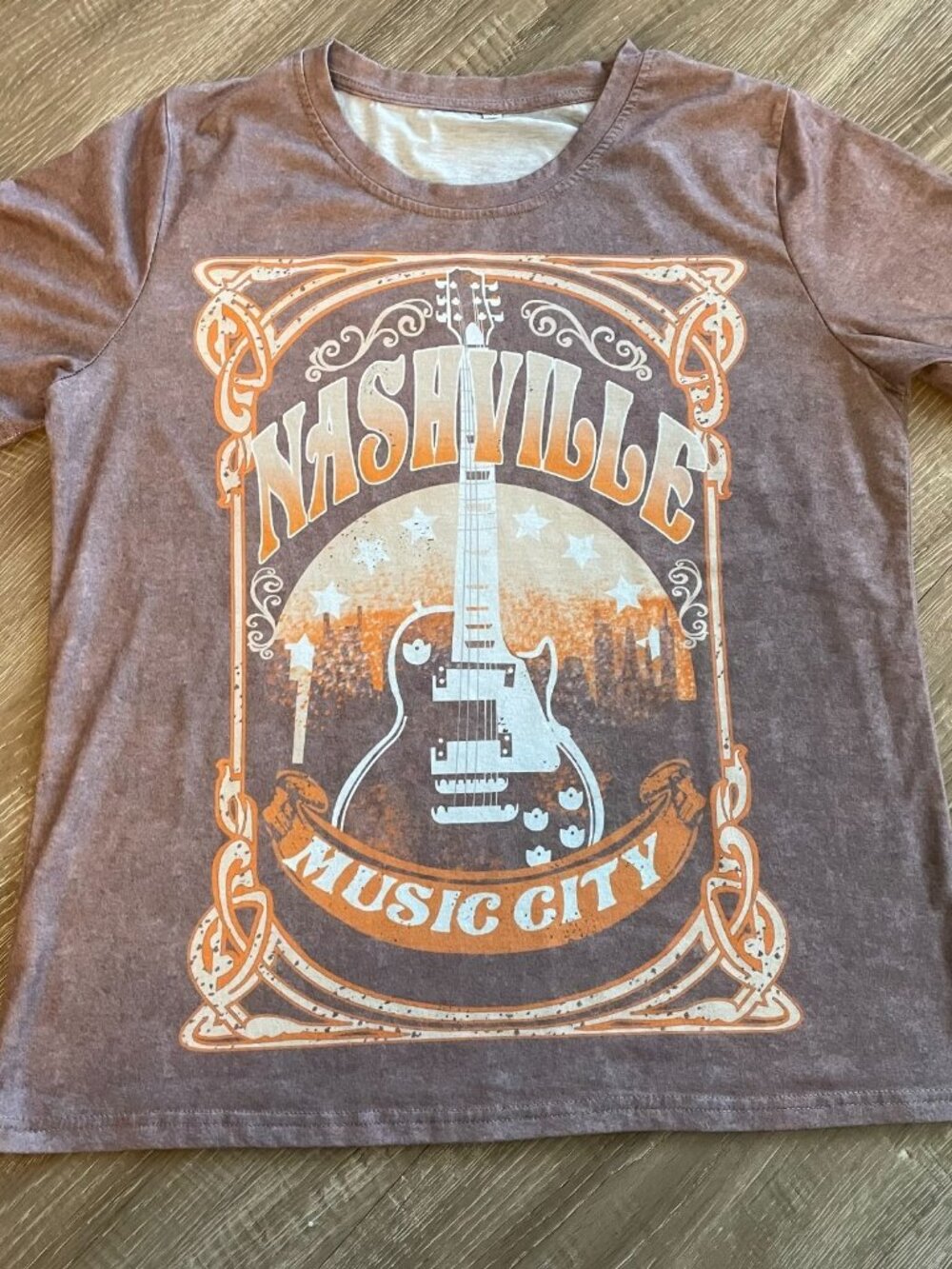 Nashville Music City Vintage Style Graphic T-Shirt Light Brown Size L Men's Tee - Picture 1 of 6